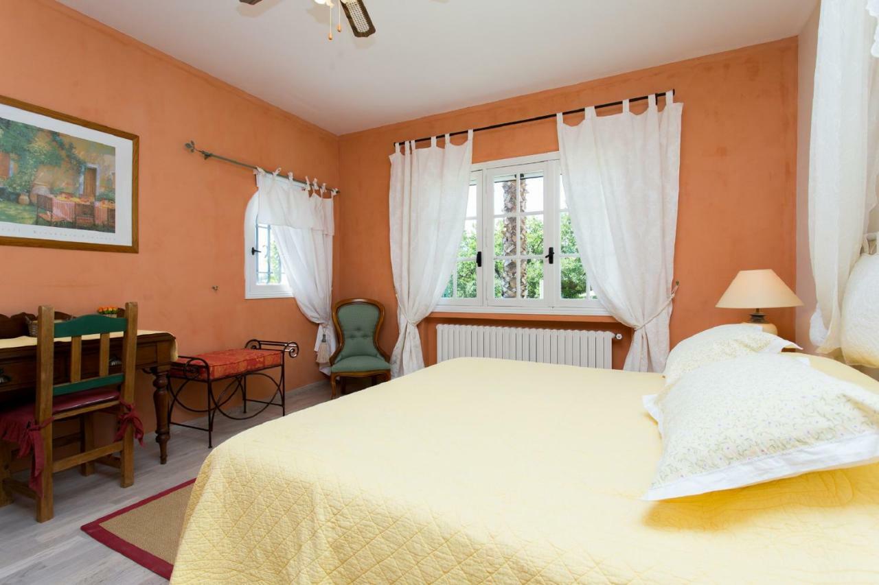 Mas Du Roc Bed & Breakfast Грасс Екстер'єр фото
