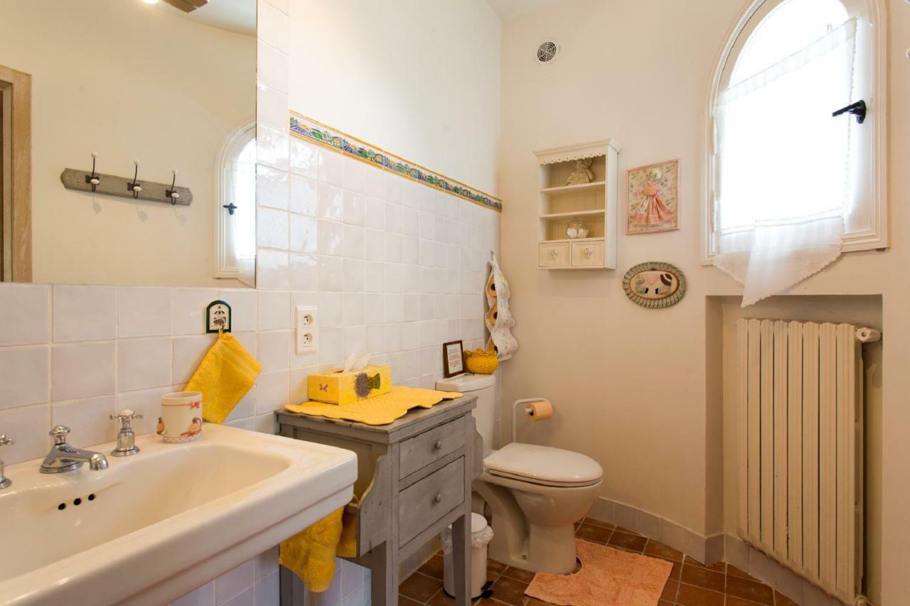 Mas Du Roc Bed & Breakfast Грасс Екстер'єр фото